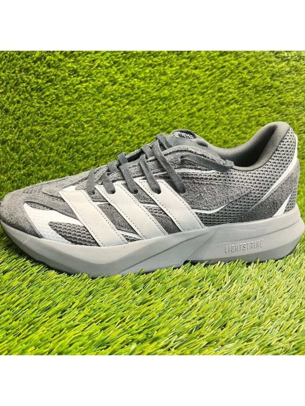 Adidas Lightblaze Mens Size 10.5 Carbon Gray Athletic Running Shoes Sneakers
